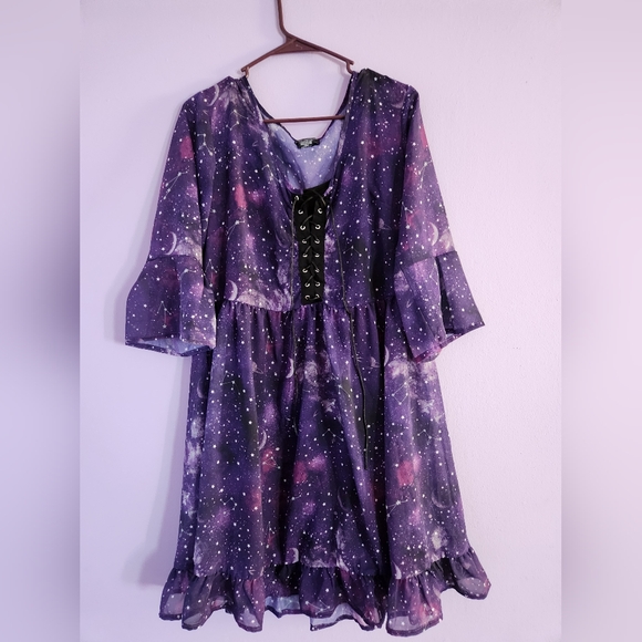Hot topic plus size 0 starry dress - Picture 1 of 8